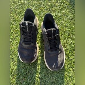 Nike Revolution Black/White 5 Anthracite Sz(8)